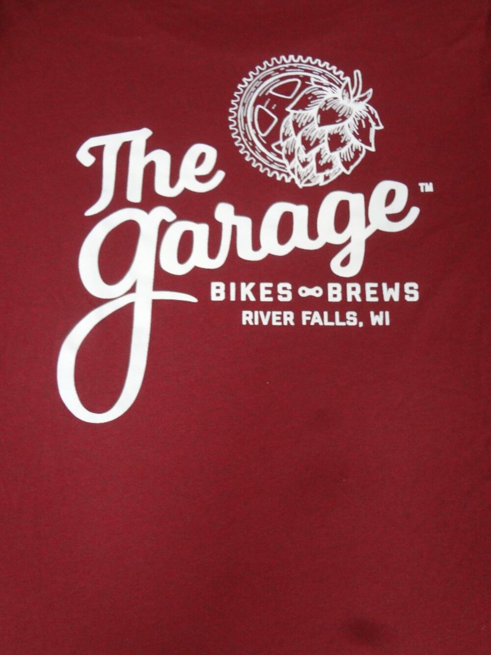 THE GARAGE BIKES & BREWS RIVER FALLS WISCONSIN DARK RED MEDIUM T-SHIRT L550
